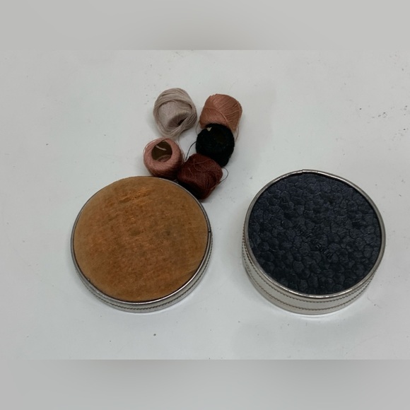 Mid Century Antique Mirrored Pin Cushion Sewing Kit - Picture 12 of 16